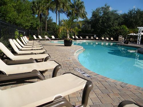 Mainsail Tampa Extended Stay ภายนอก รูปภาพ
