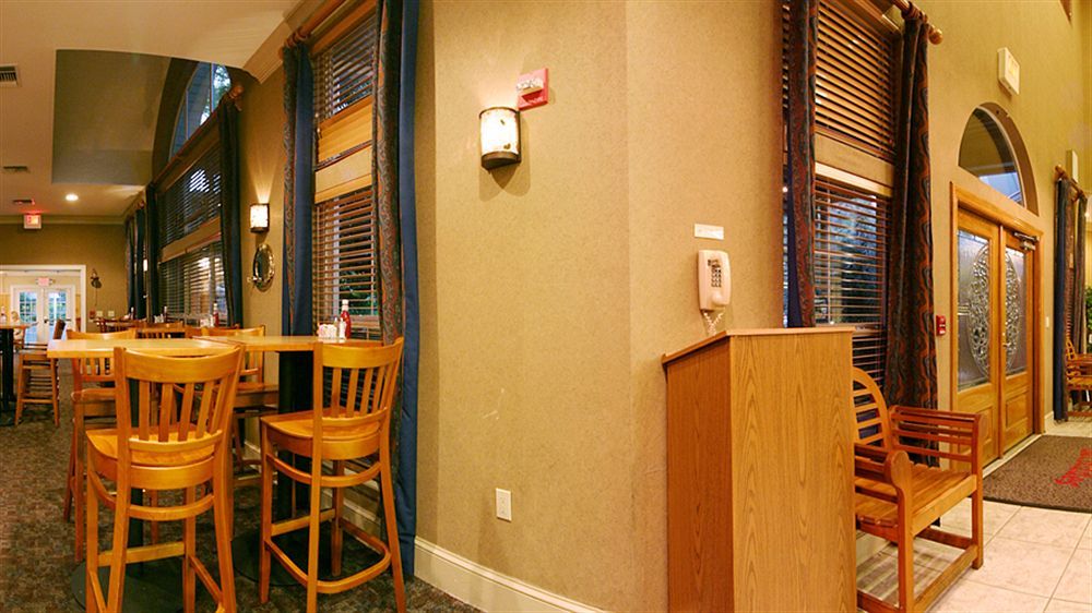 Mainsail Tampa Extended Stay ภายนอก รูปภาพ